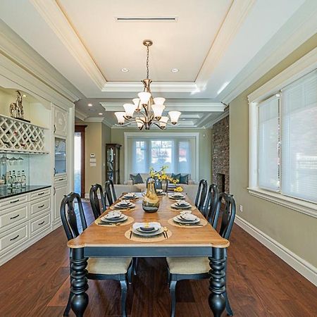Spacious Cozy House In Vancouver West מראה חיצוני תמונה