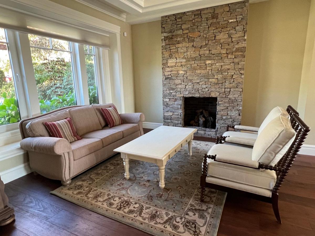 Spacious Cozy House In Vancouver West מראה חיצוני תמונה