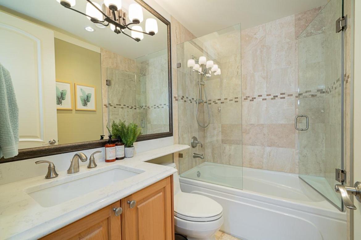 Spacious Cozy House In Vancouver West חדר תמונה